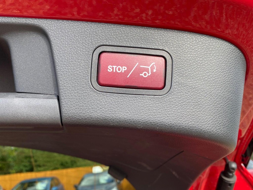 MERCEDES-BENZ GLA CLASS