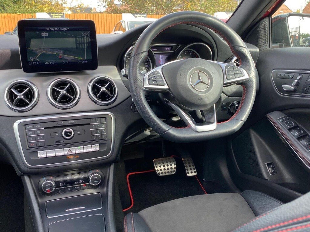 MERCEDES-BENZ GLA CLASS