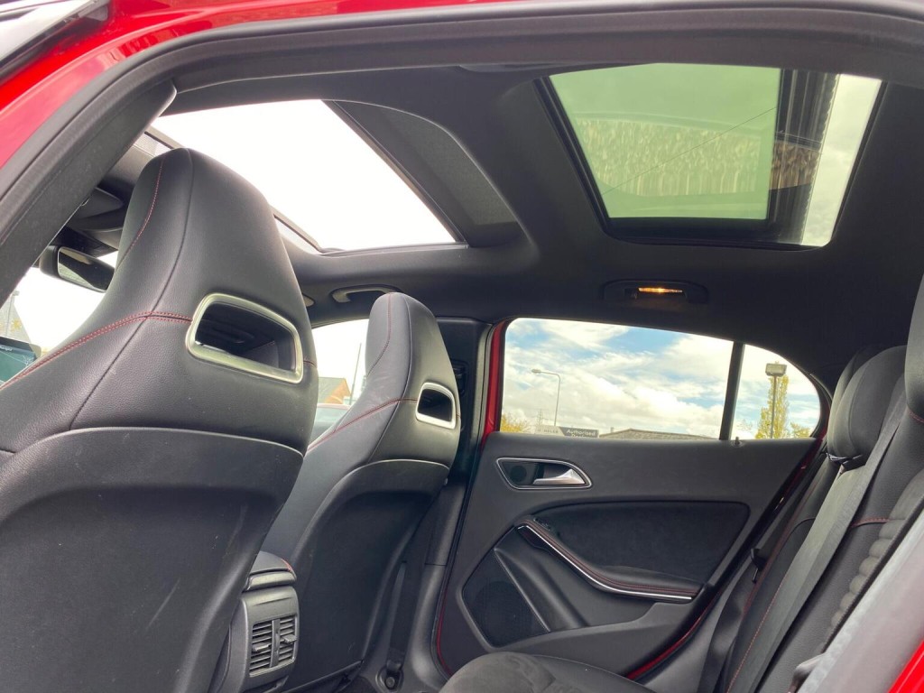 MERCEDES-BENZ GLA CLASS