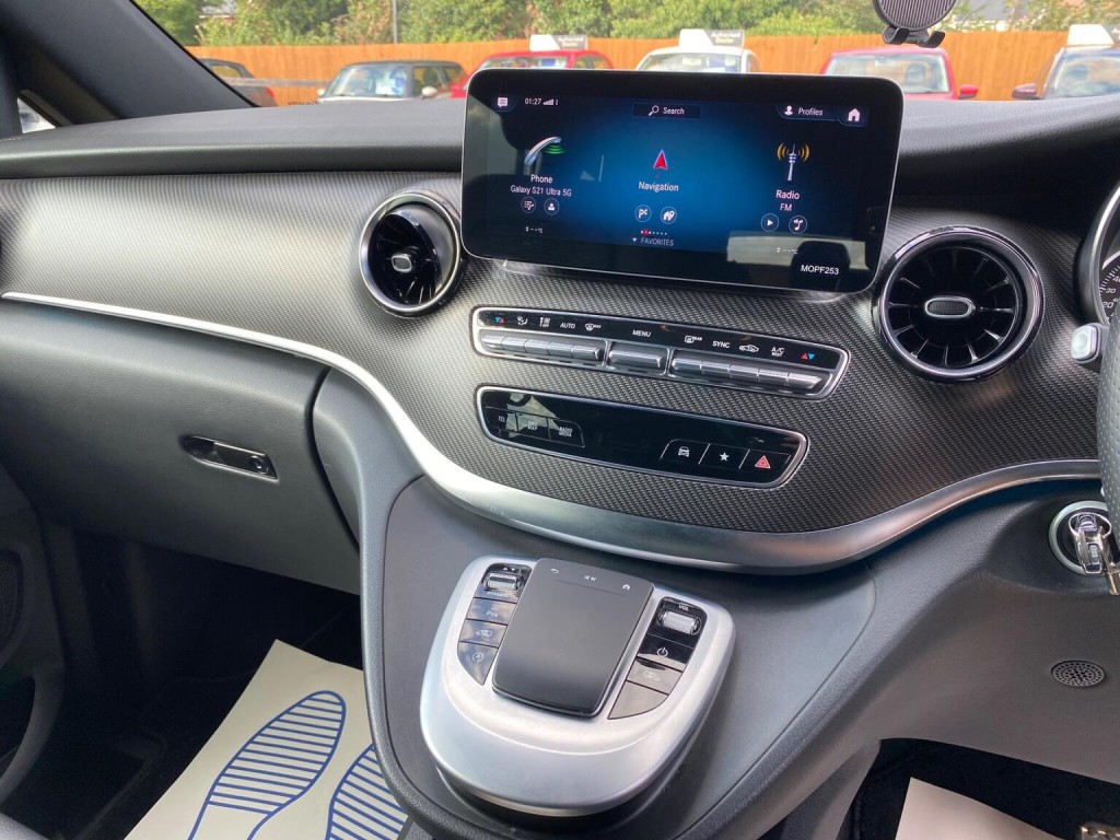 MERCEDES-BENZ V CLASS