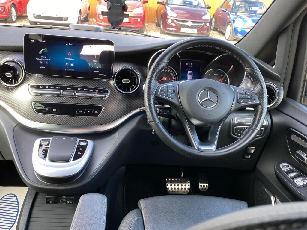 MERCEDES-BENZ V CLASS