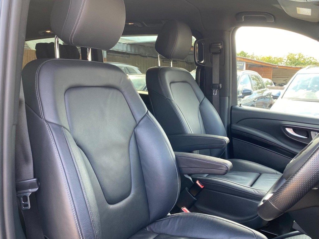 MERCEDES-BENZ V CLASS