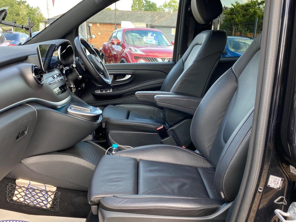 MERCEDES-BENZ V CLASS