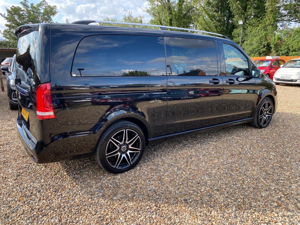 MERCEDES-BENZ V CLASS