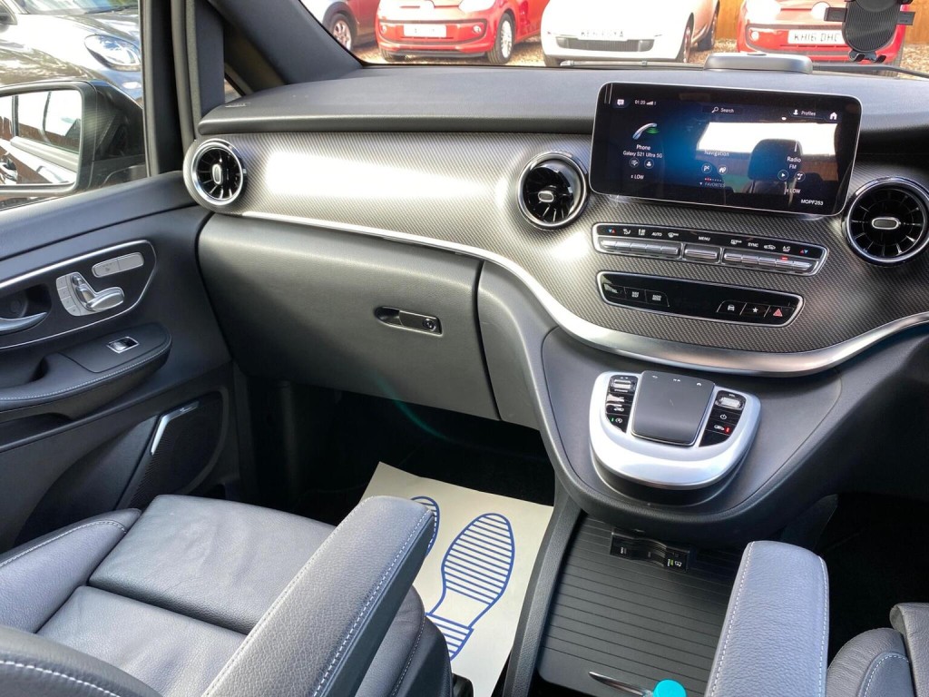 MERCEDES-BENZ V CLASS