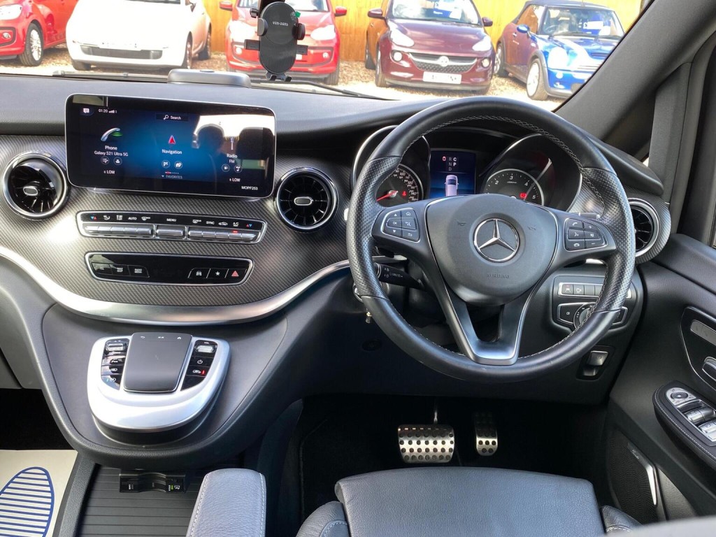 MERCEDES-BENZ V CLASS