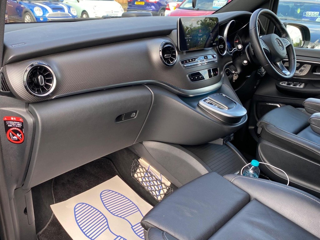 MERCEDES-BENZ V CLASS