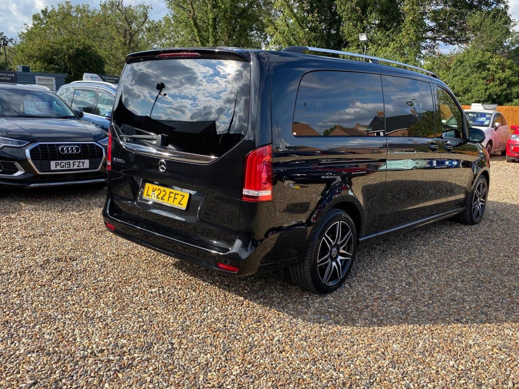 MERCEDES-BENZ V CLASS