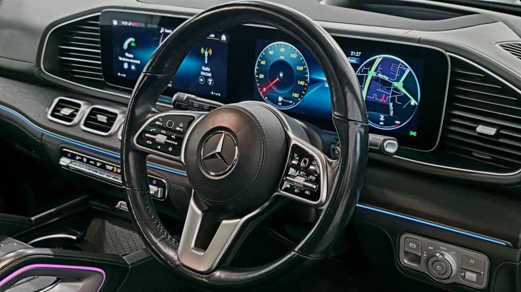 MERCEDES-BENZ