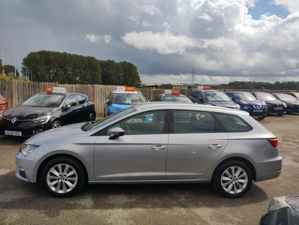 SEAT LEON