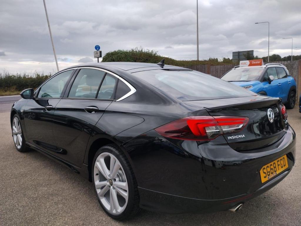 VAUXHALL INSIGNIA