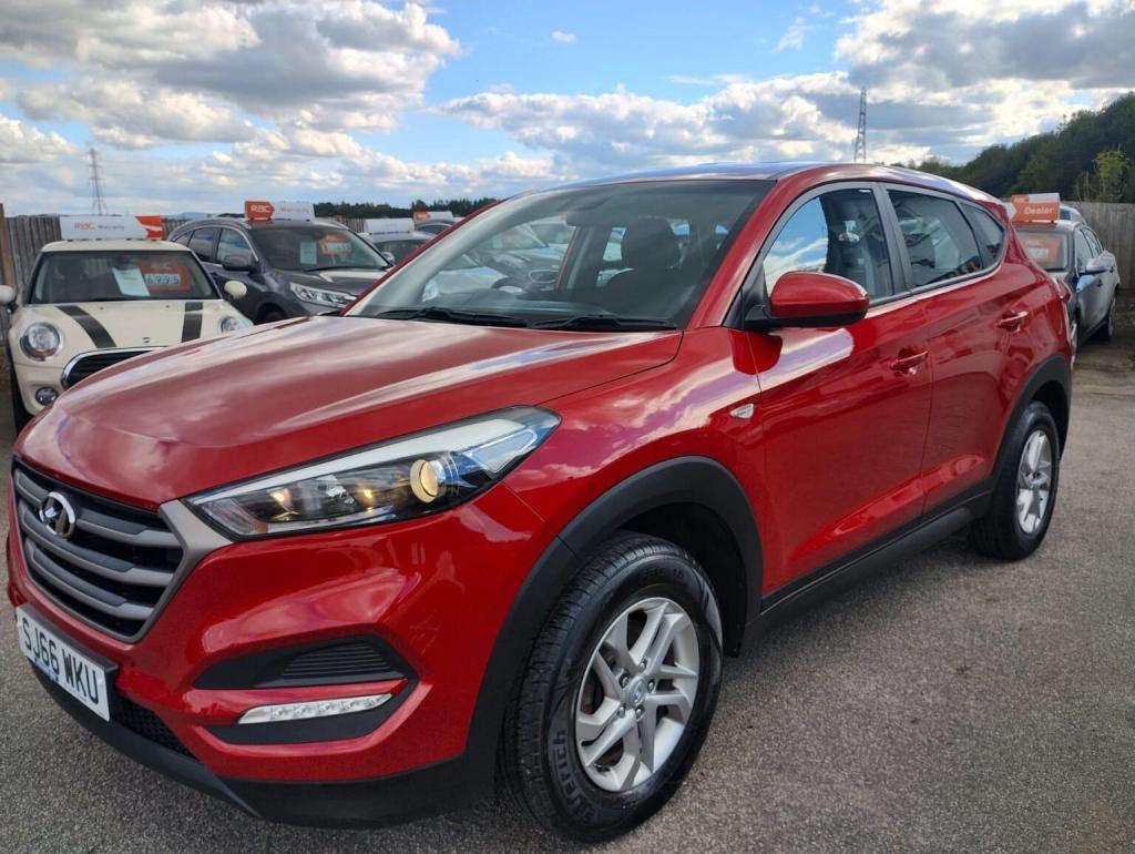 HYUNDAI TUCSON