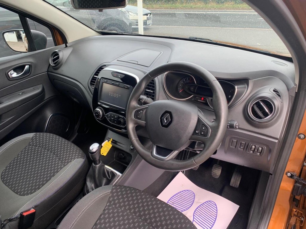 RENAULT CAPTUR