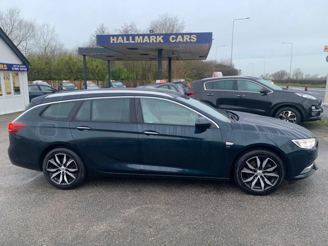 VAUXHALL INSIGNIA