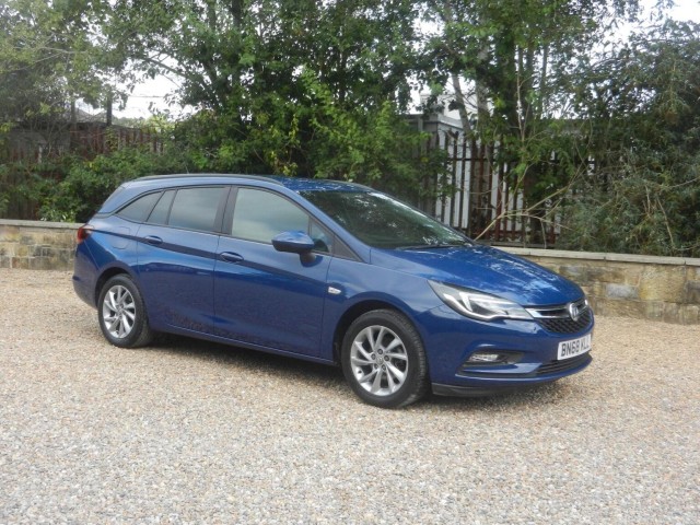 VAUXHALL ASTRA 1.6 CDTi ecoTEC BlueInjection Design Sports Tourer Euro 6 (s/s) 5dr