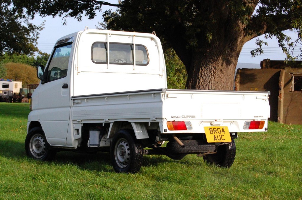 NISSAN CLIPPER
