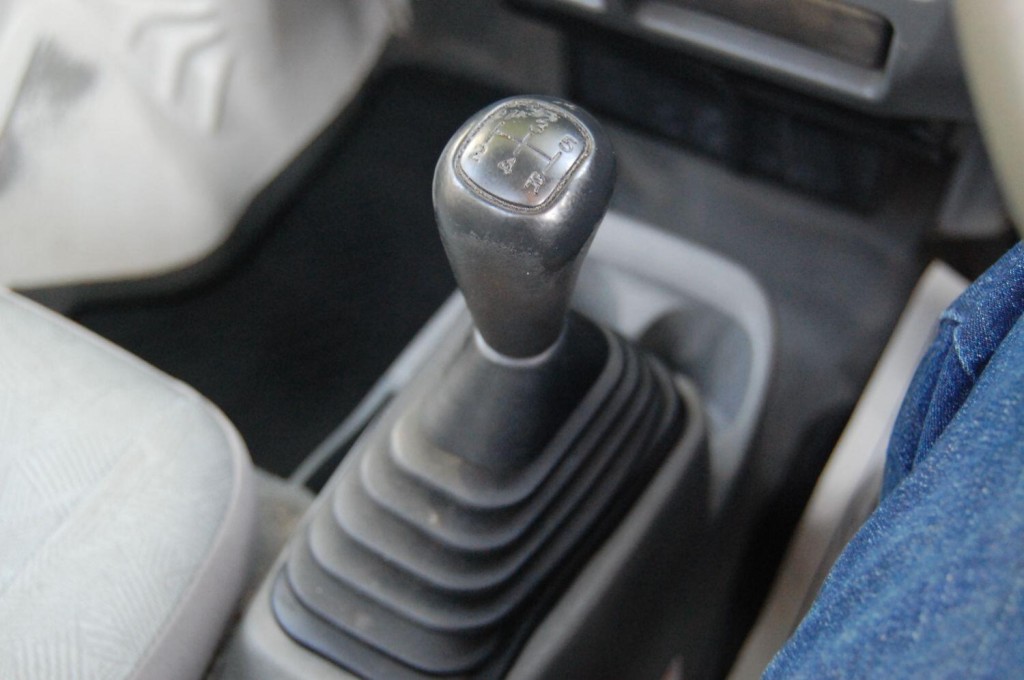 NISSAN CLIPPER