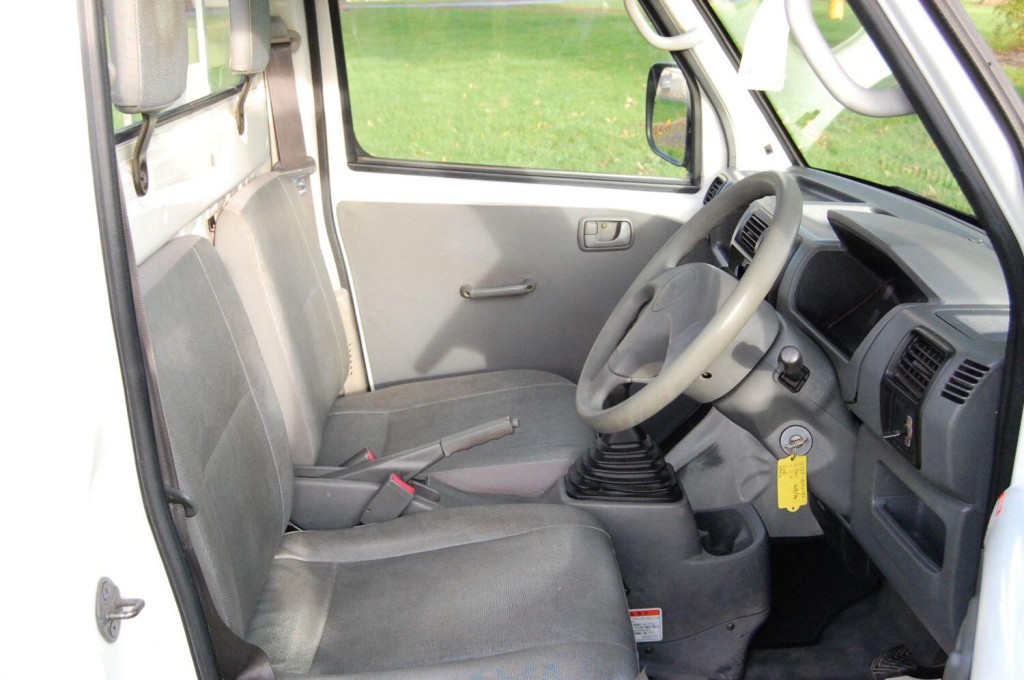 NISSAN CLIPPER