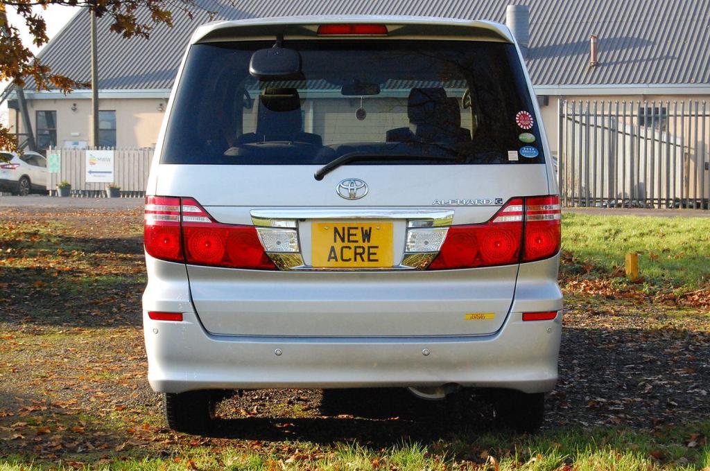 TOYOTA ALPHARD