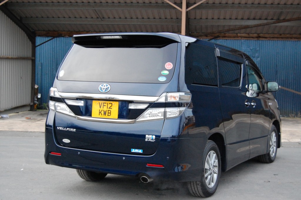 TOYOTA VELLFIRE