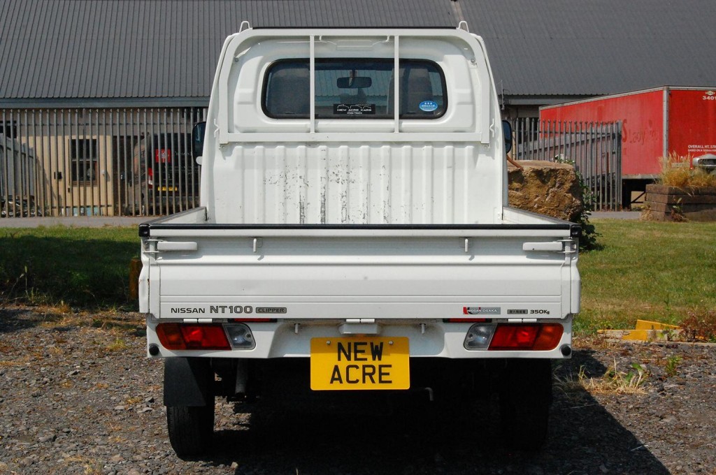 NISSAN CLIPPER