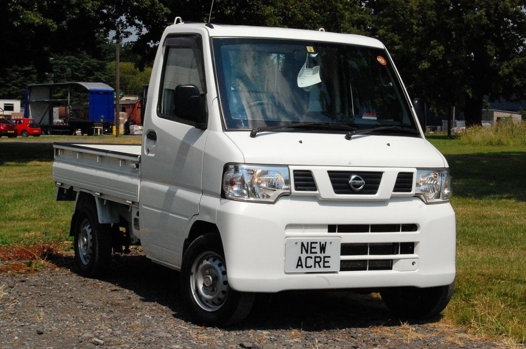 NISSAN CLIPPER