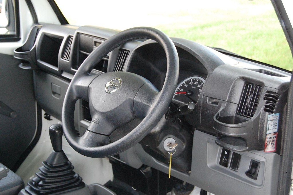 NISSAN CLIPPER