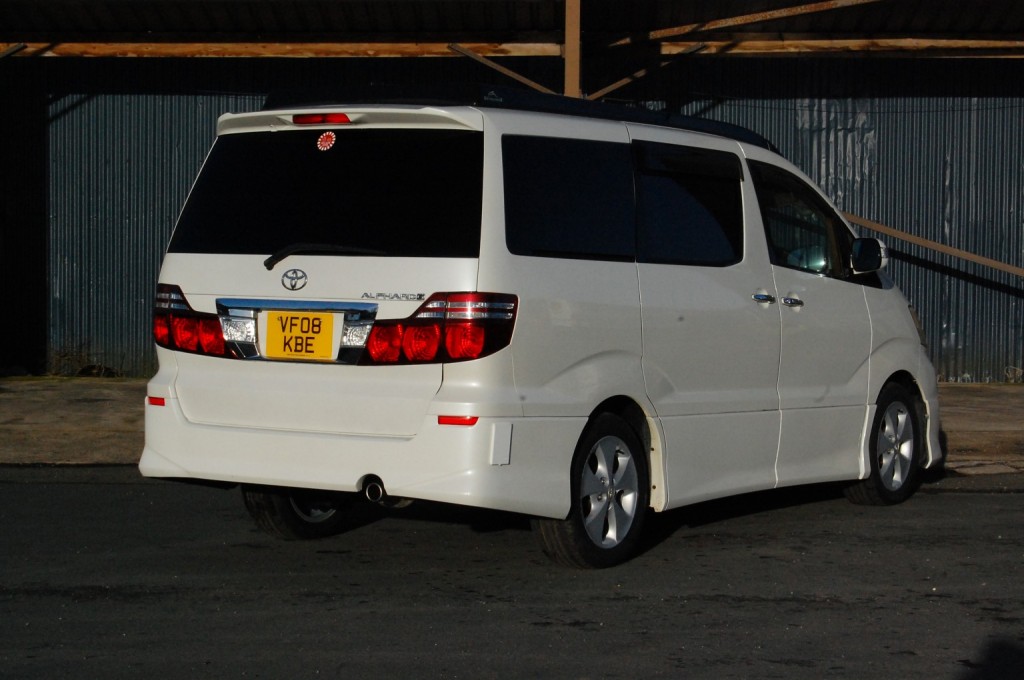 TOYOTA ALPHARD
