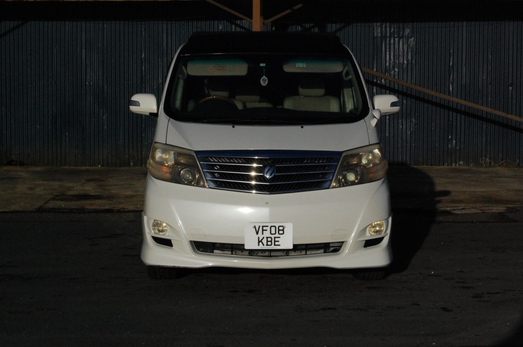 TOYOTA ALPHARD
