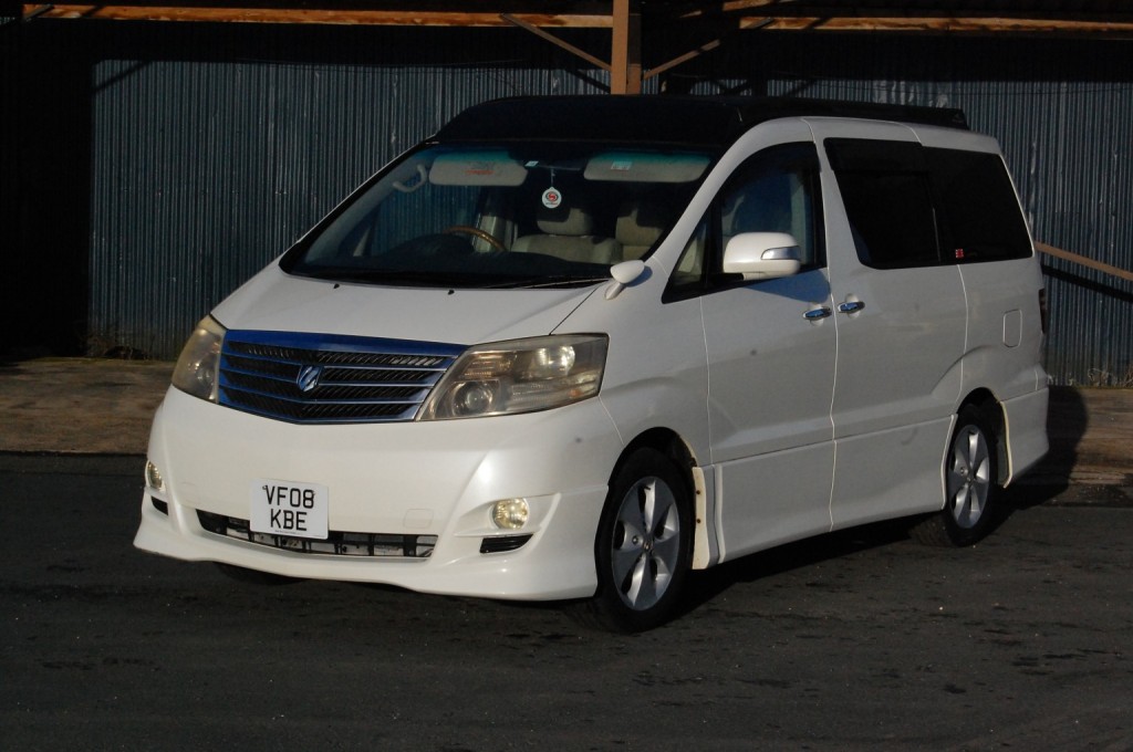 TOYOTA ALPHARD