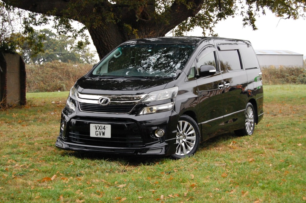 TOYOTA VELLFIRE