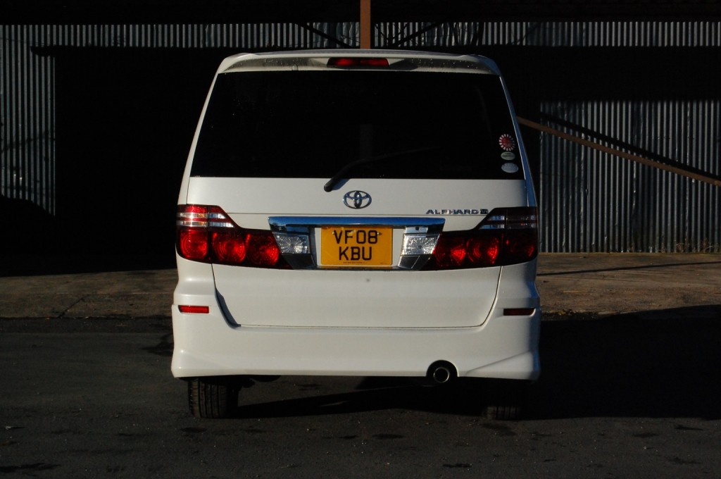TOYOTA ALPHARD