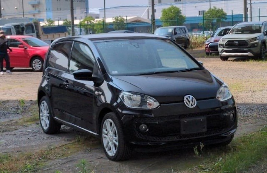 VOLKSWAGEN UP