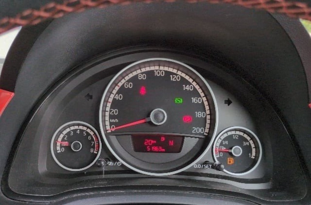 VOLKSWAGEN UP