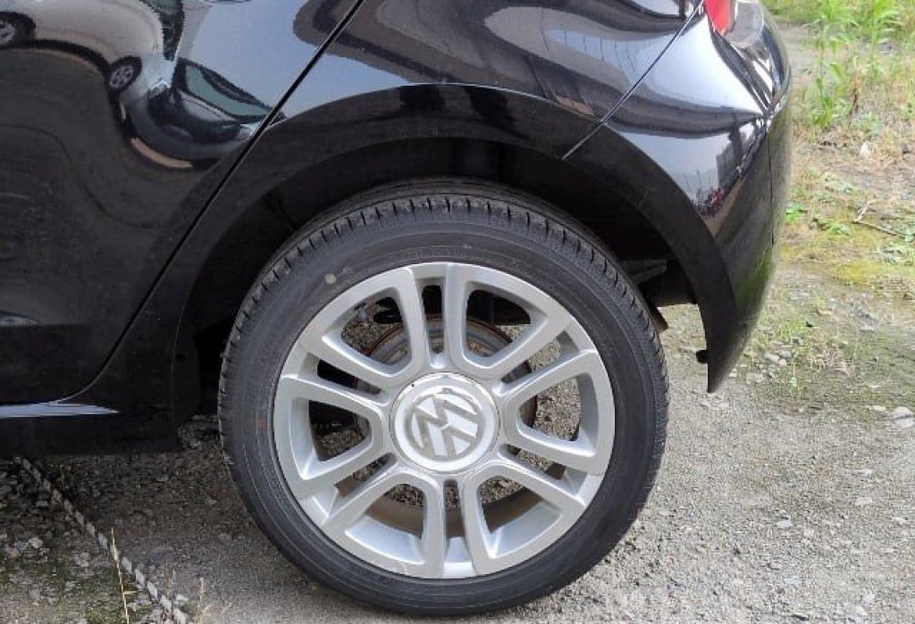 VOLKSWAGEN UP