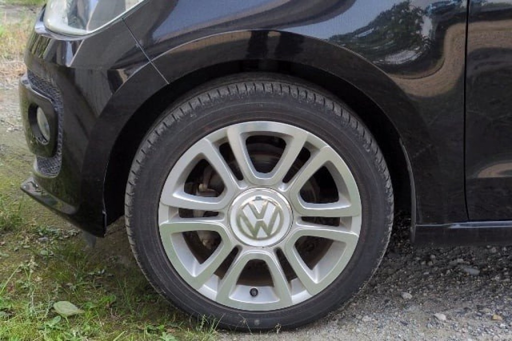 VOLKSWAGEN UP