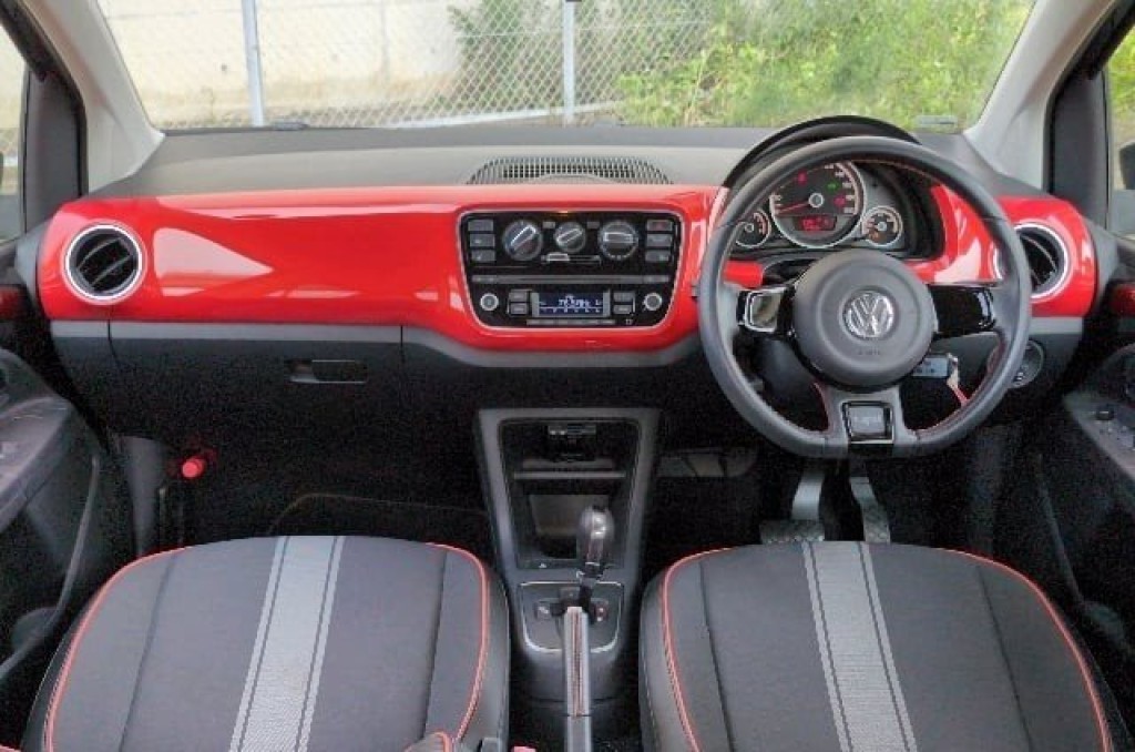 VOLKSWAGEN UP