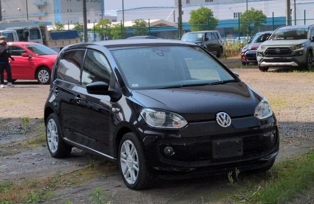VOLKSWAGEN UP