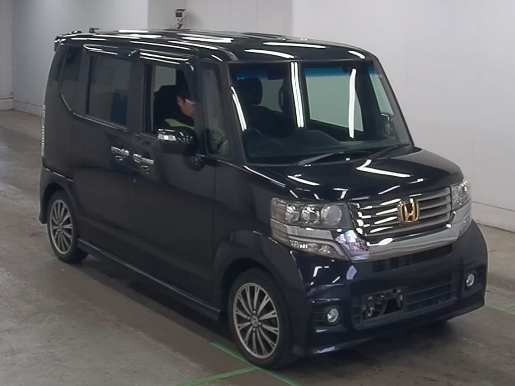 HONDA N-BOX
