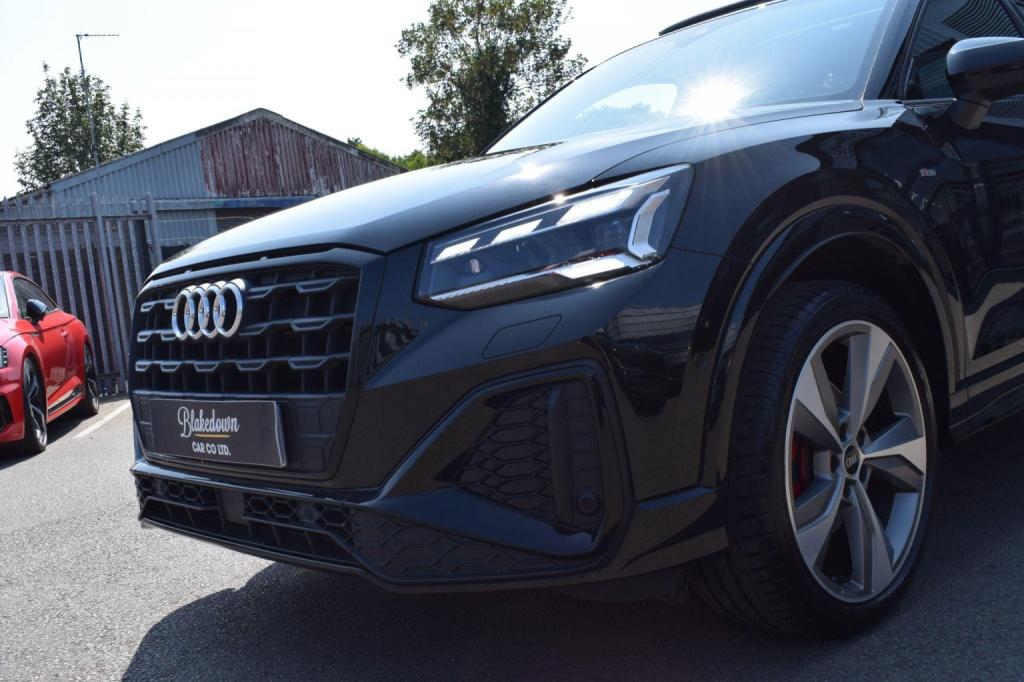 AUDI Q2