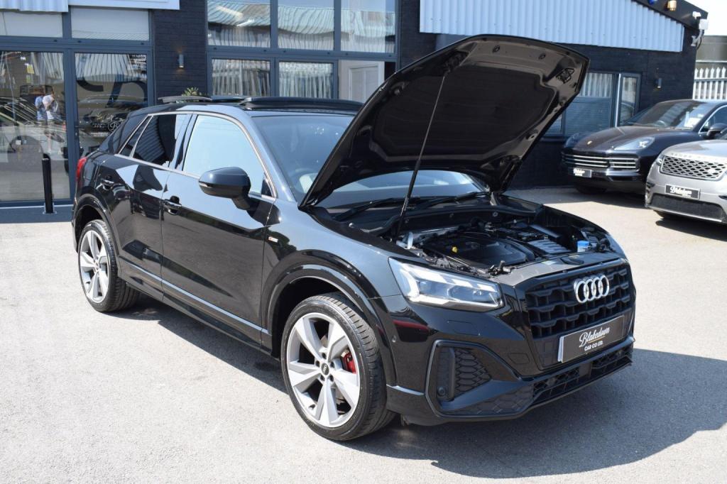 AUDI Q2