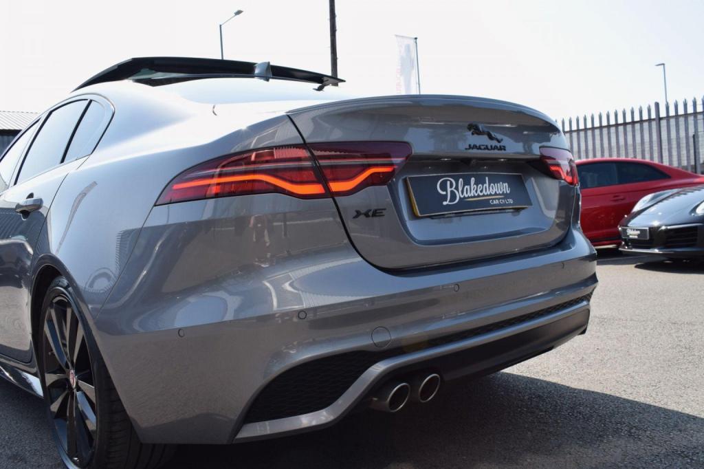 JAGUAR XE