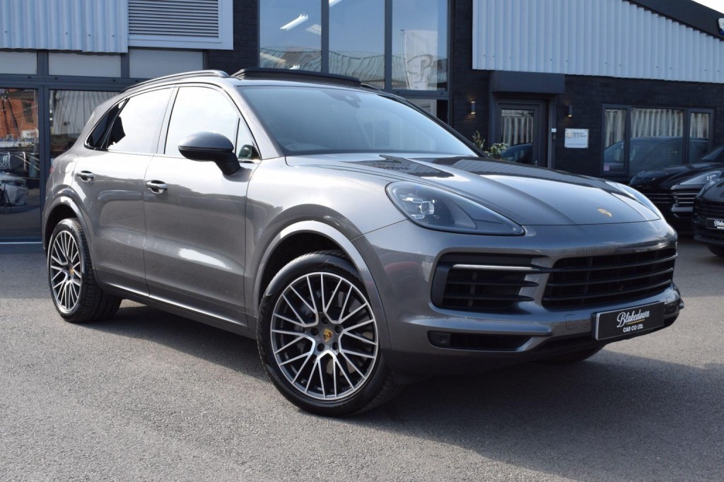 PORSCHE CAYENNE