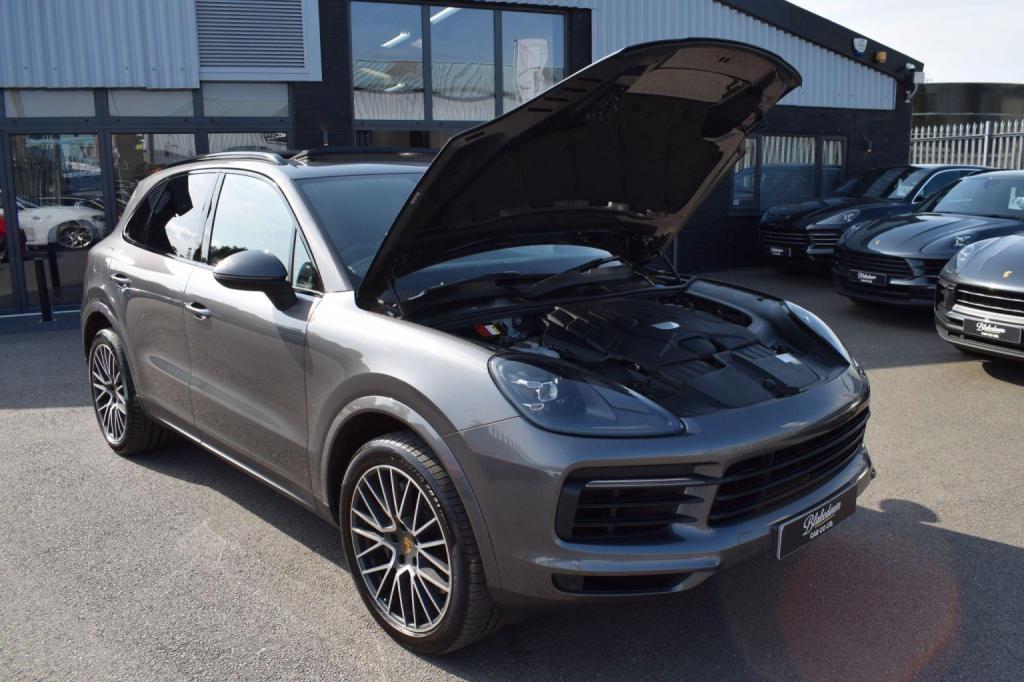 PORSCHE CAYENNE