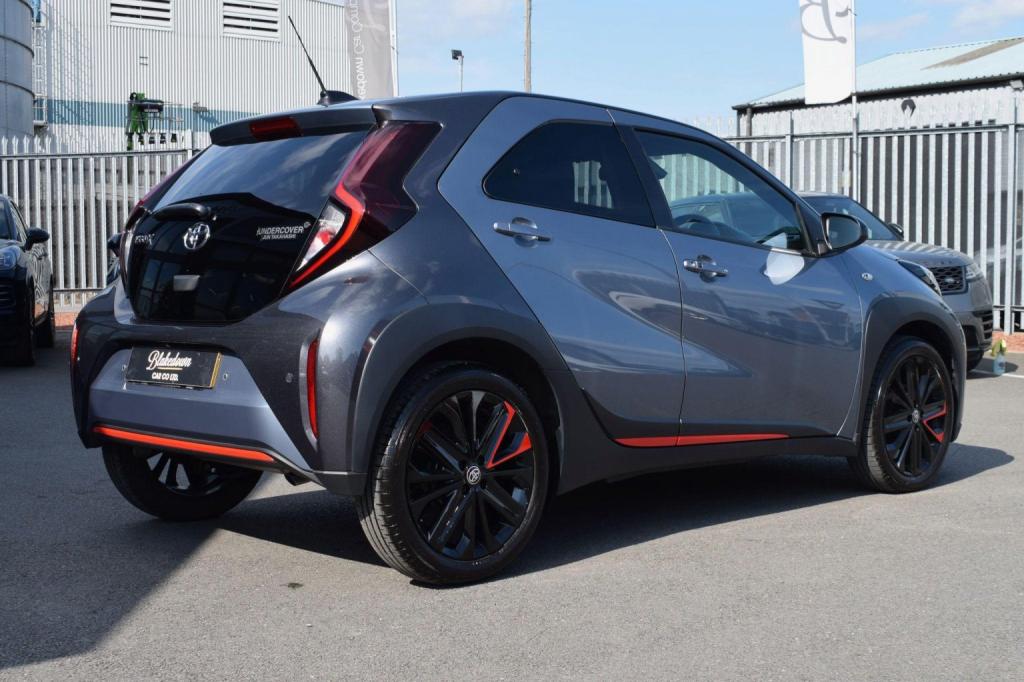 TOYOTA AYGO X