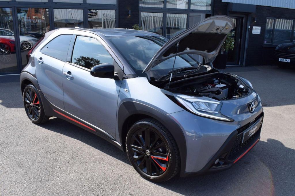 TOYOTA AYGO X
