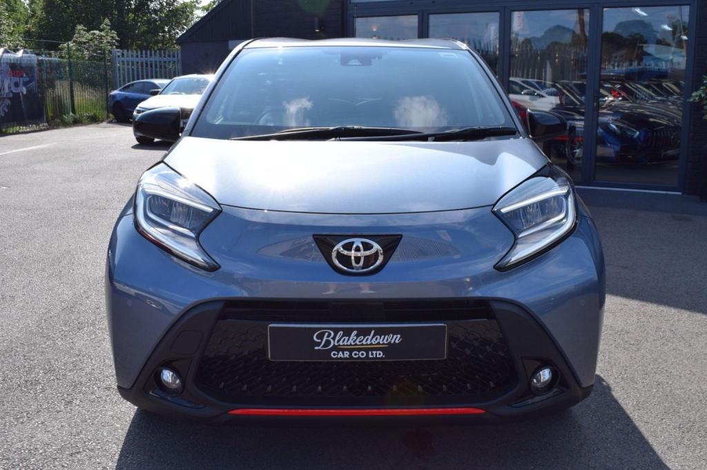 TOYOTA AYGO X