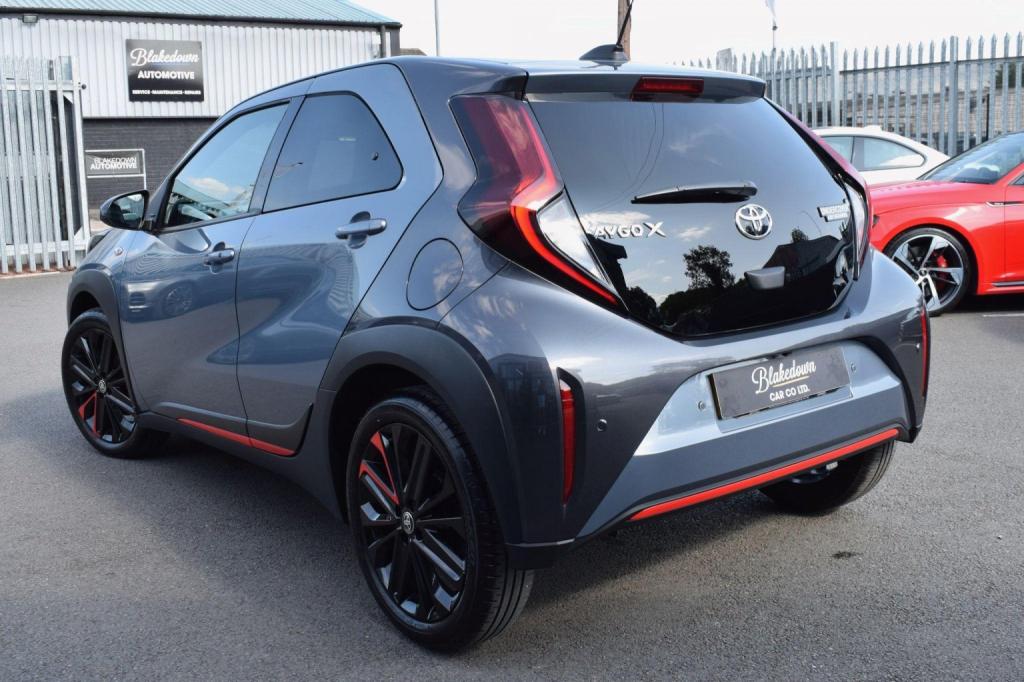 TOYOTA AYGO X