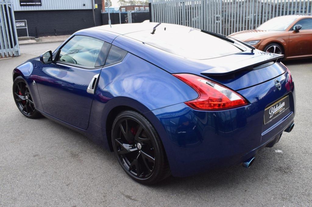 NISSAN 370Z
