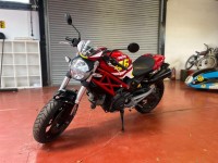 DUCATI MONSTER 696